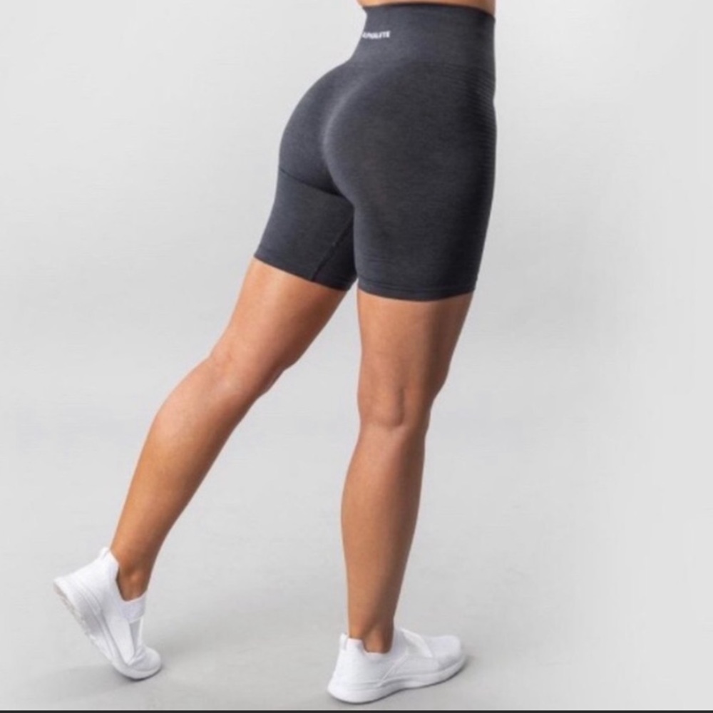 Alphalete Seamless Biker Shorts